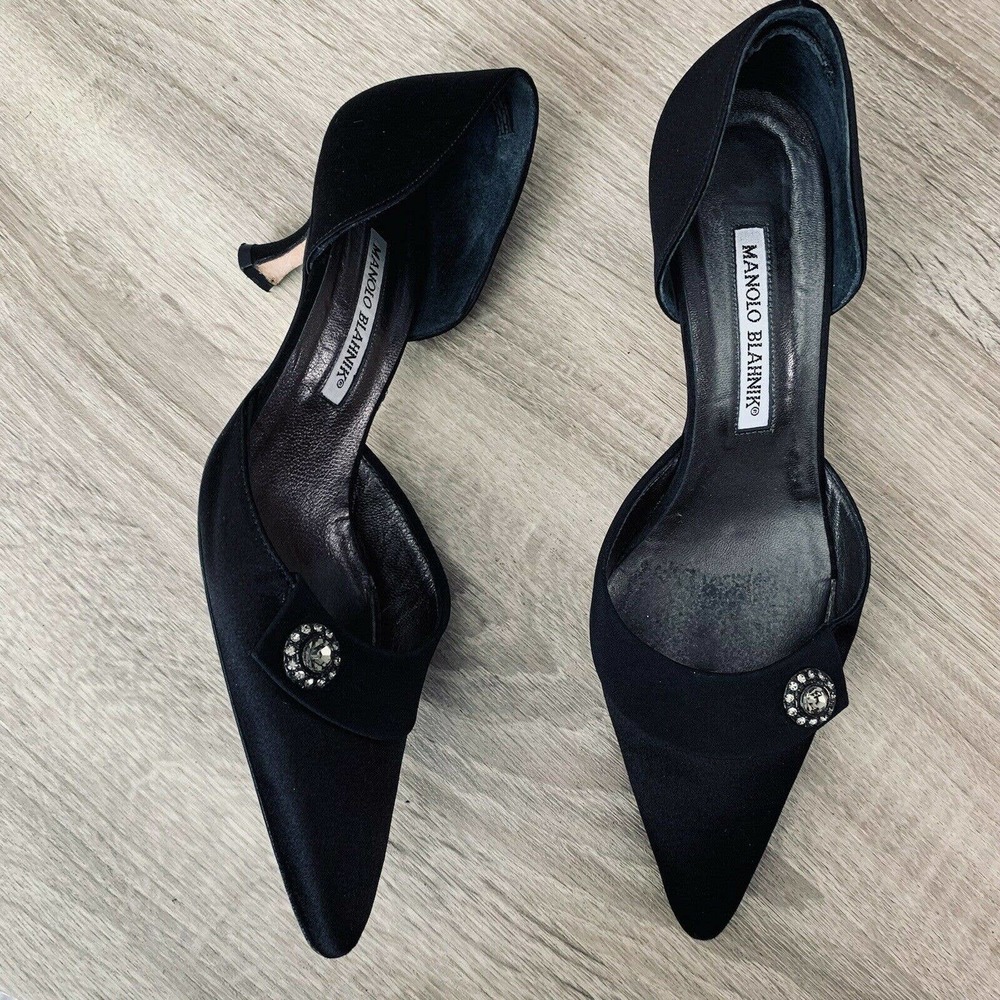 Manolo Blahnik Black Satin Point Toe Tuxedo Kitten Heel - Picture 1 of 4